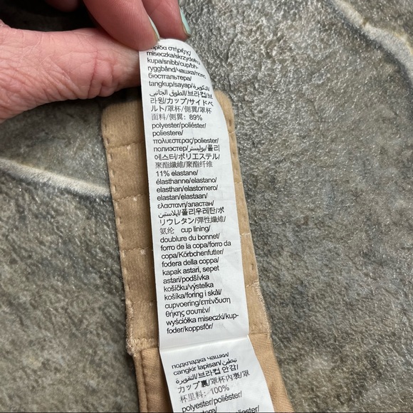 Calvin Klein Wireless Convertible Strap Bra - Picture 9 of 13